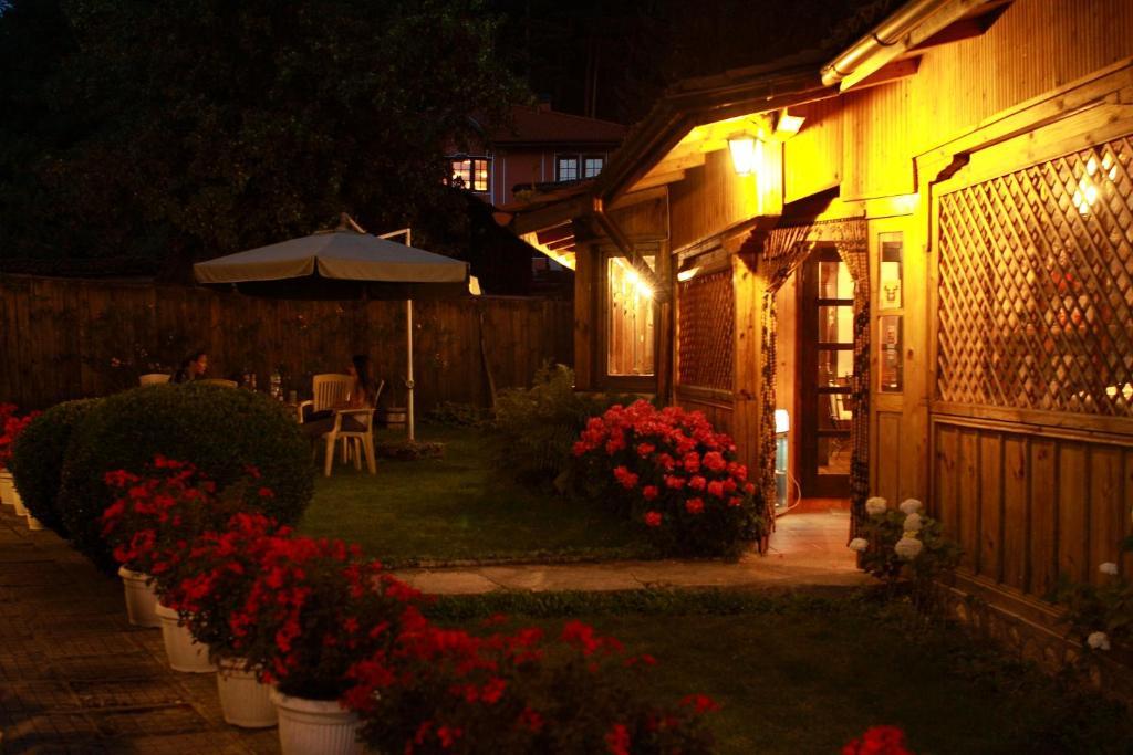 Guest House Astra Koprivștița Exterior foto